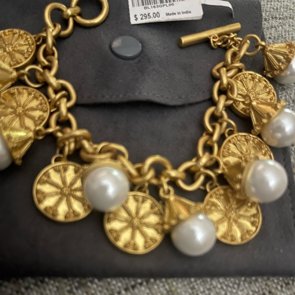 Julie Vos Gold charm and Pearl Charm Bracelet - Picture 5 of 5